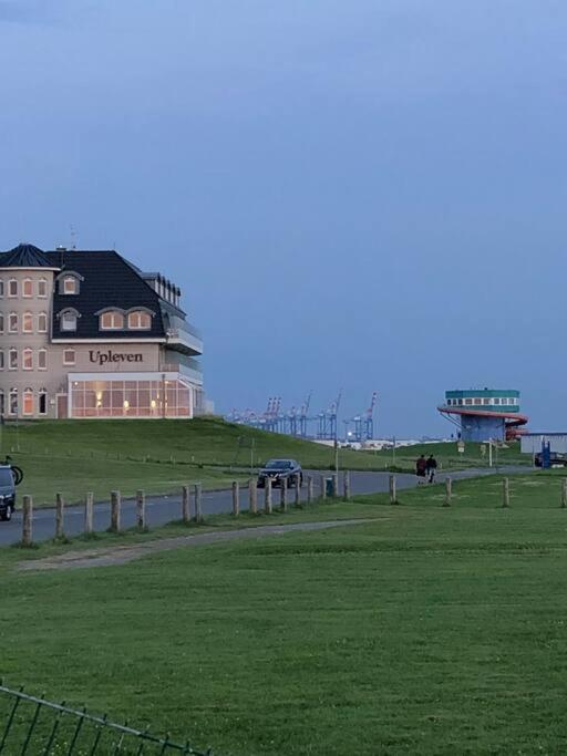 Wohnung "Strandturm" In Wremen Am Deich Exterior photo